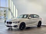 BMW 118 i M Sportpaket Led Navi Leder AHK 18 Zoll - BMW 118: M