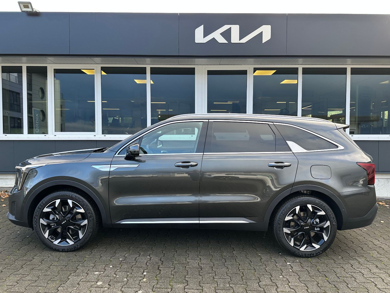 Fahrzeugabbildung Kia Sorento 2.2 CRDi AWD Platinum Nappa AHK