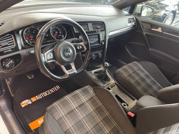 Volkswagen Golf VII Lim. GTD BMT *NAVI*SZHZ*PDC*BI-XENON*