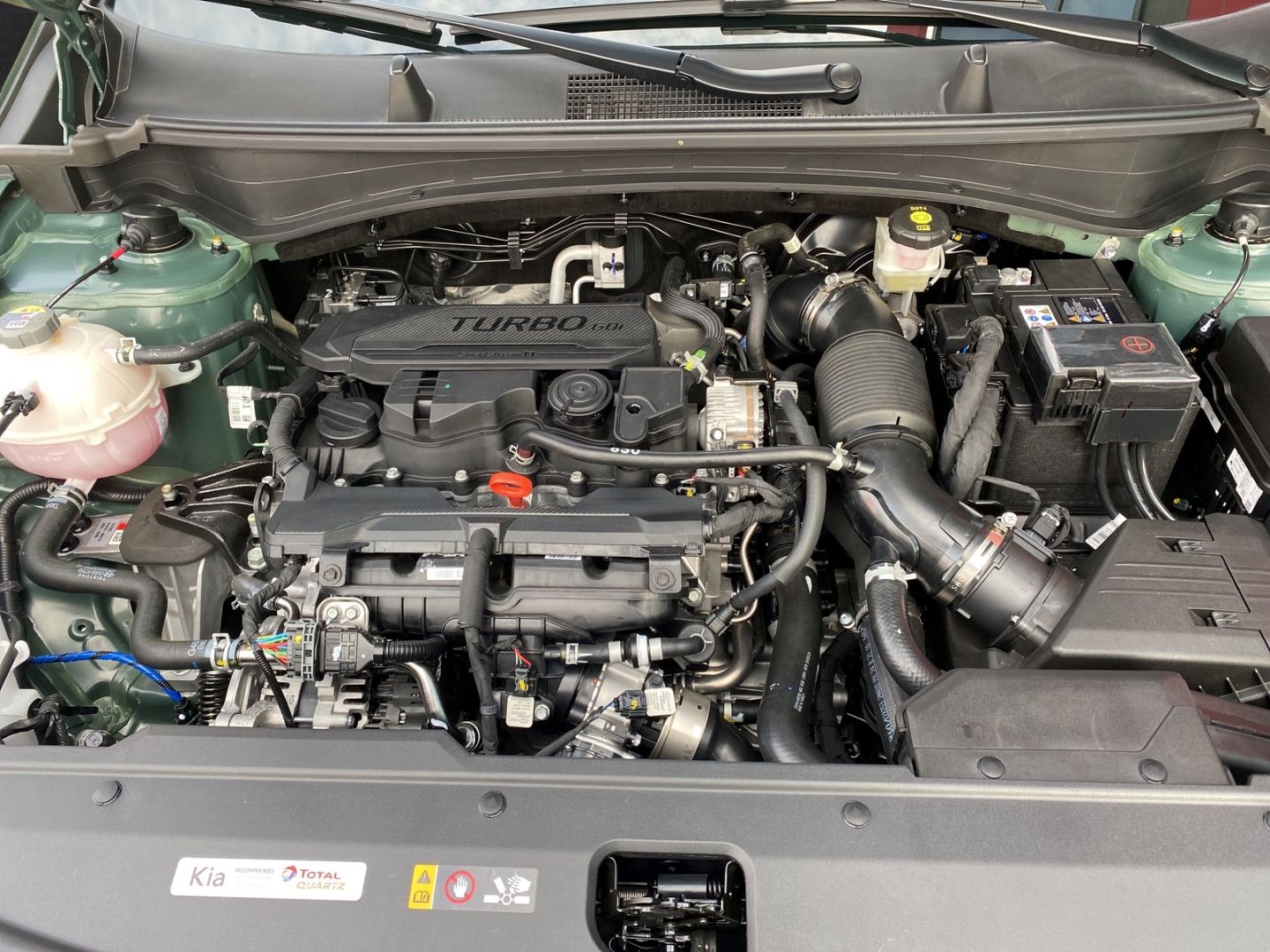 Fahrzeugabbildung Kia Sportage GT-Line 4WD 1.6 T-GDI Mild-Hybrid EU6e