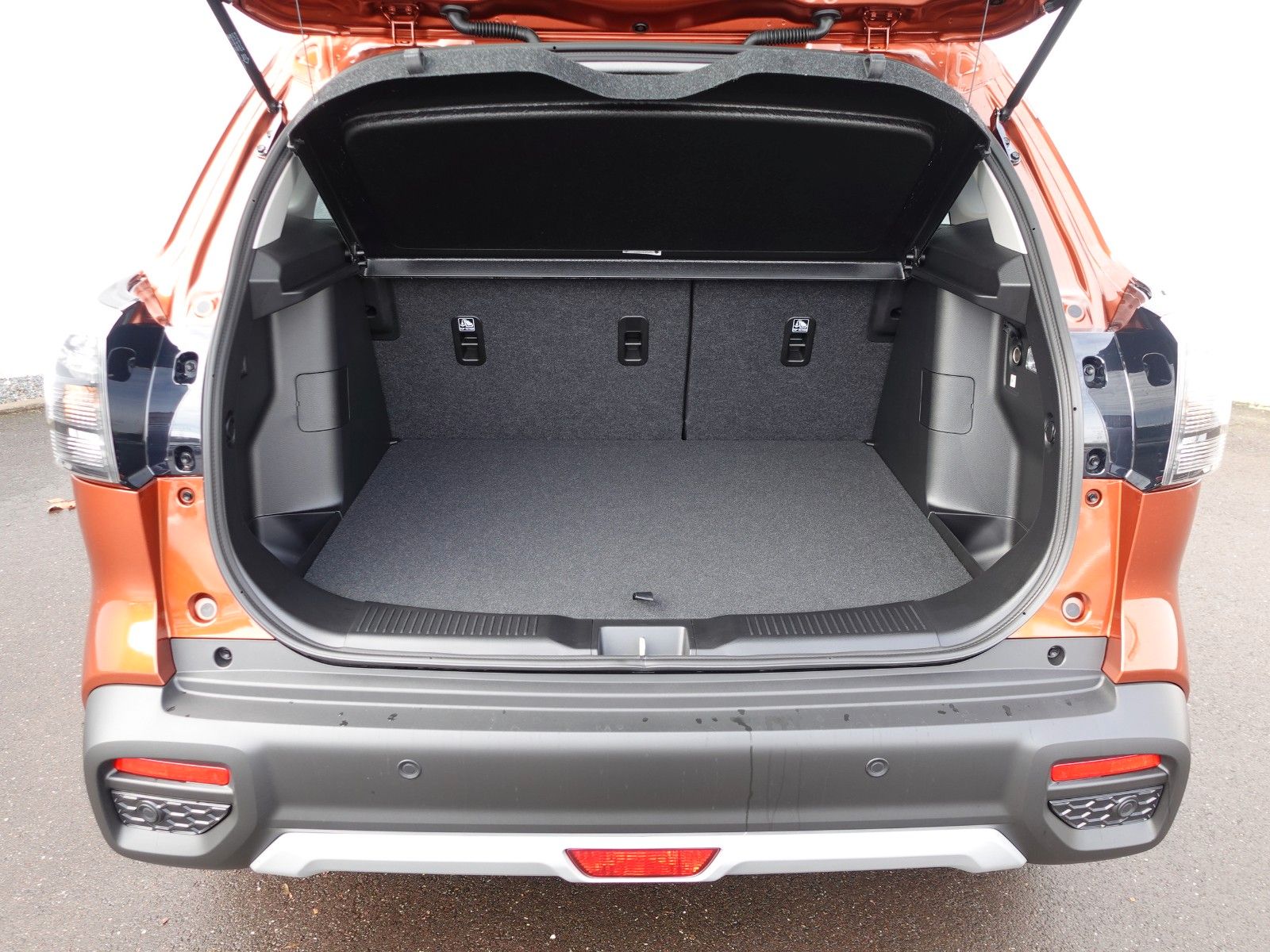 Fahrzeugabbildung Suzuki S-Cross Comfort 1.4,Navi,Kamera,Sitzhzg,LED,17"