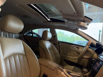 Mercedes CLS 500 - 8