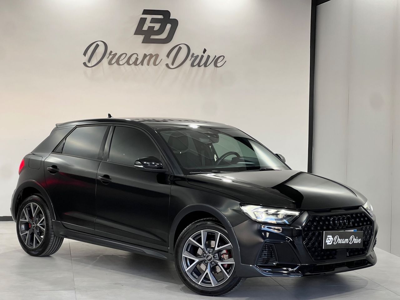 Audi A1 citycarver 30 TFSI S tronic Identity Con imagem 2