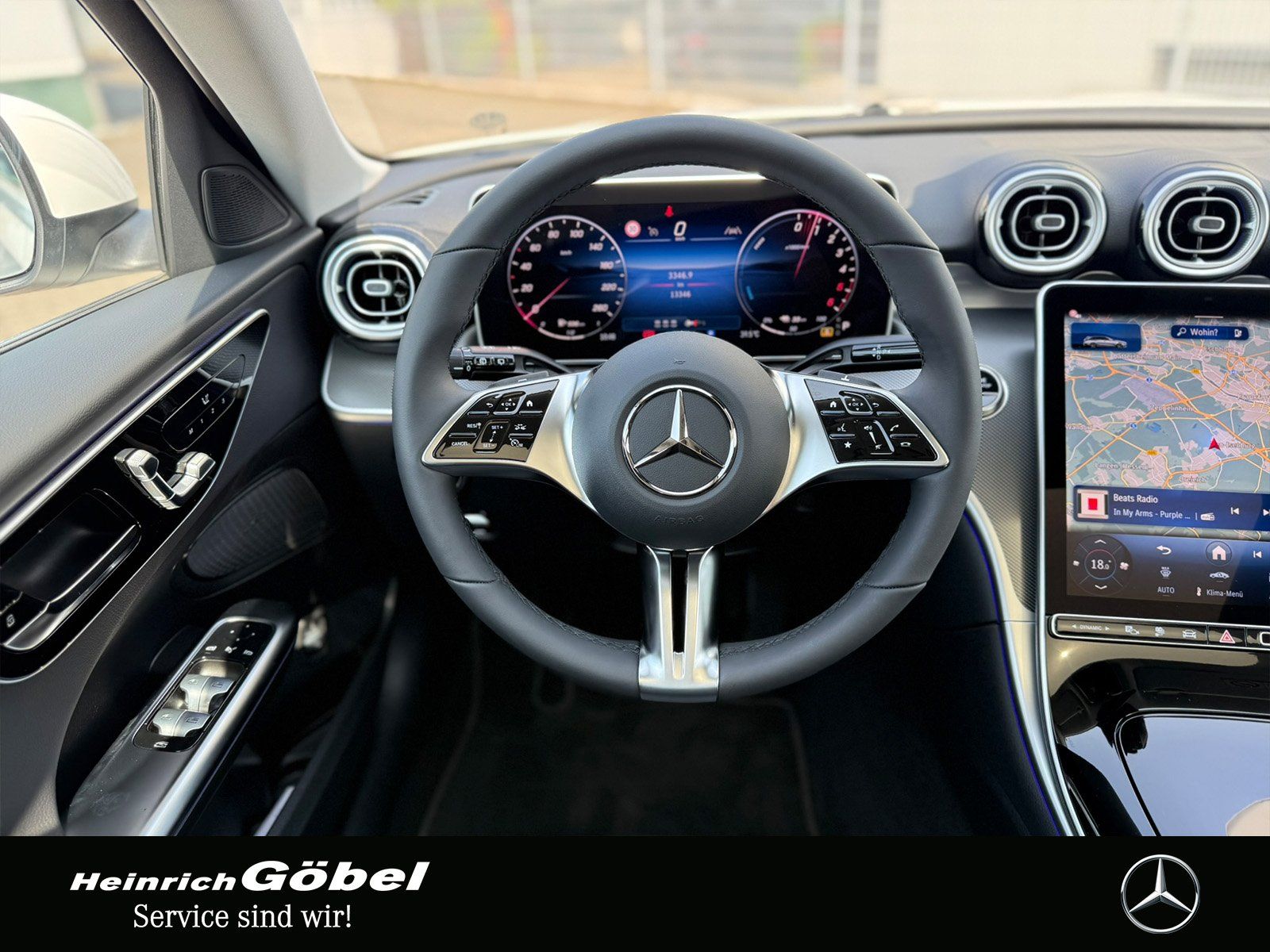 Fahrzeugabbildung Mercedes-Benz C 300 de T PANO*AHK*AMBIENTE*ELEK.HECKKLAPPE*