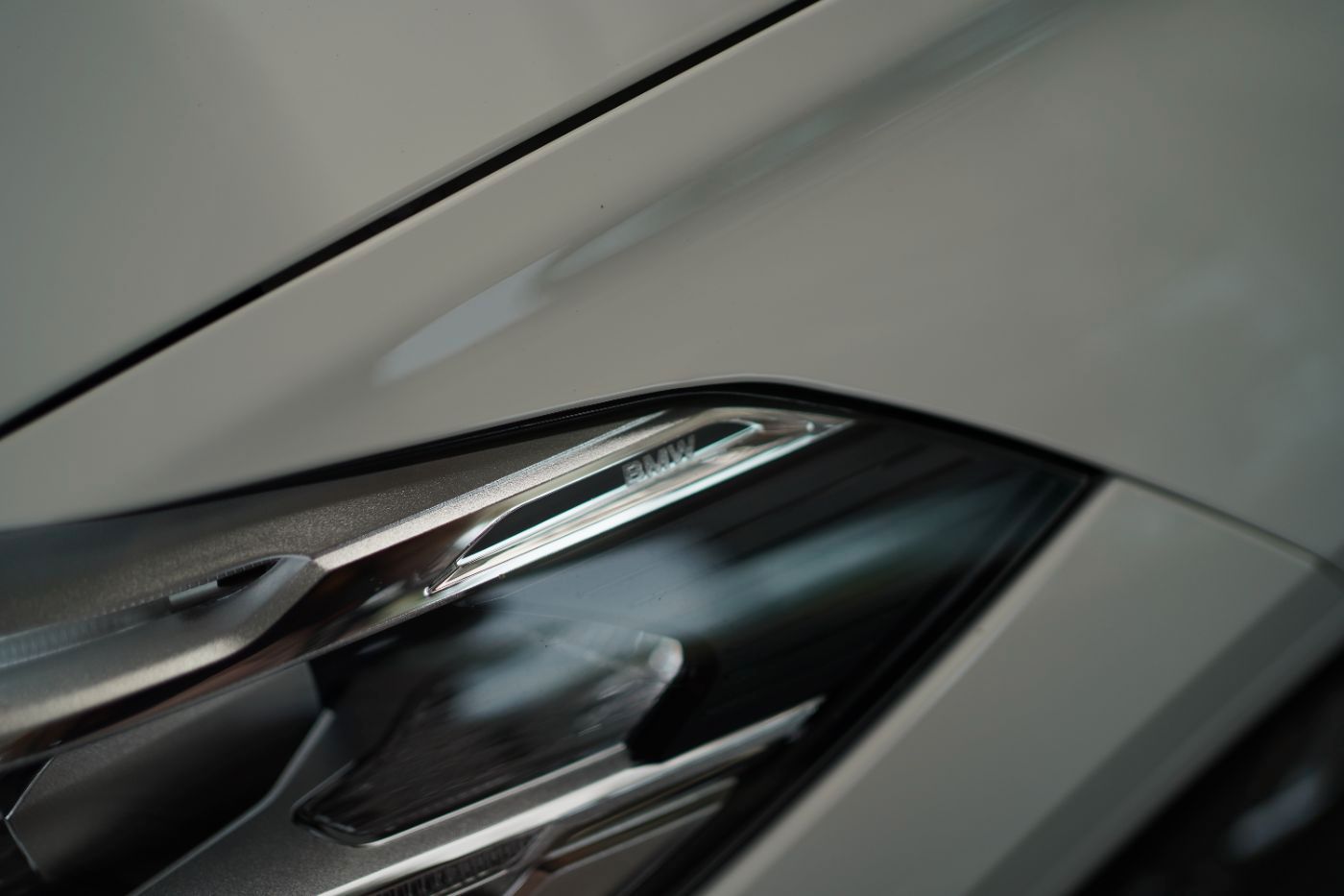 Fahrzeugabbildung BMW X1 20iA M Sport +AHK+Glasdach+LED+PDC+Alarmanlag