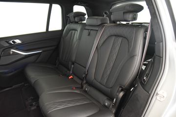 BMW X7 - 6