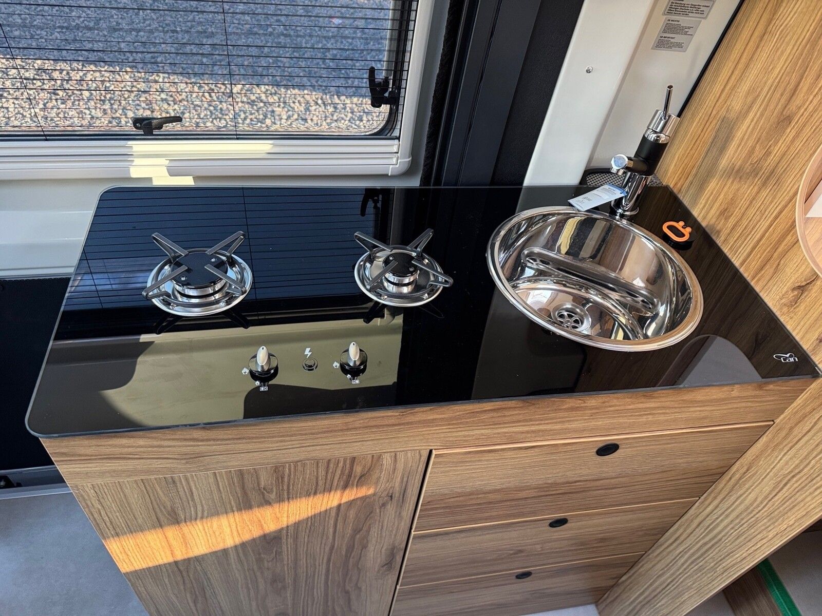 Fahrzeugabbildung Karmann Dexter DE 600 Alufelgen, Captain-Chair-Sitze