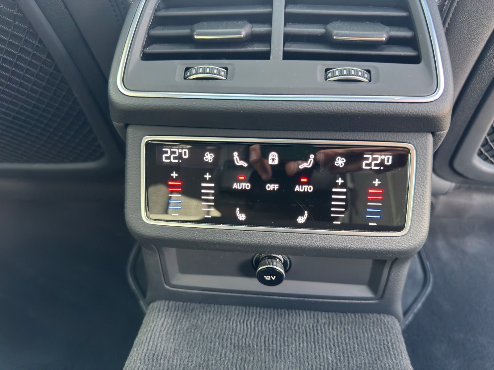 Fahrzeugabbildung Audi A6 55e qauttro S-Line*360°Cam*20Zoll*B&O*Pano*HD