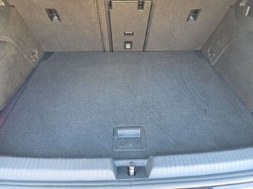 Volkswagen Golf - 6