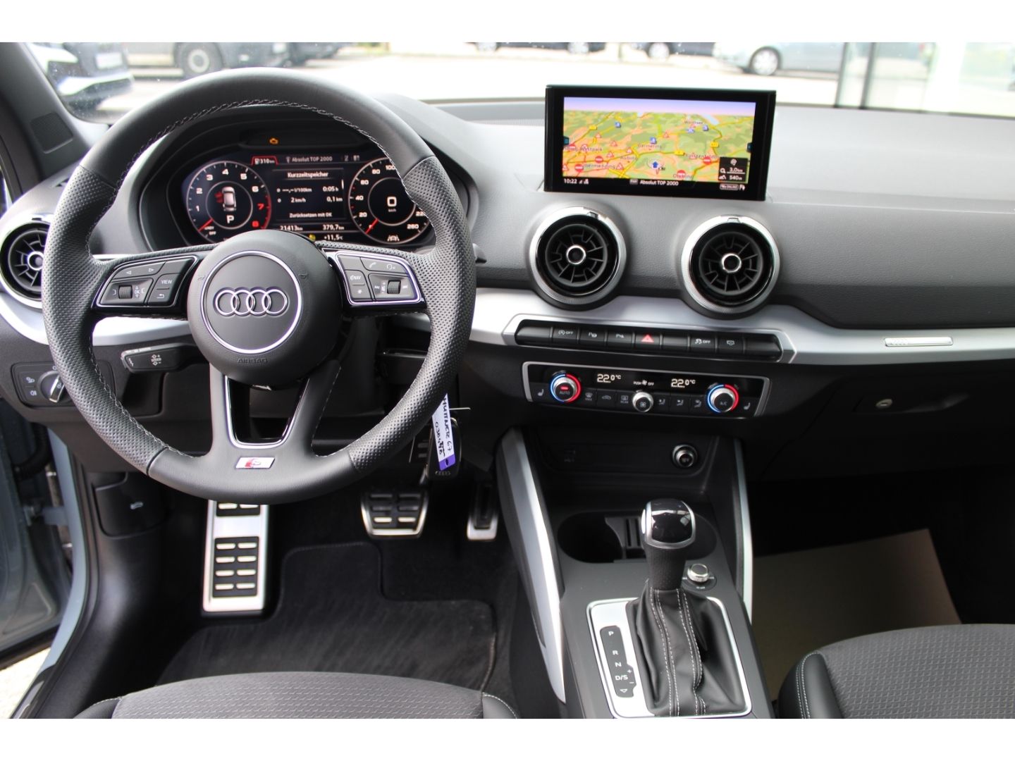Q2 35TFSI Str. Assistenz*Navi*S-Line*Stylepaket!