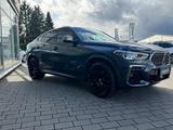 BMW X6 M50 i Pano*AHK*ACC°Standhzg.°Innov.pak°22Zoll - BMW X6 M50 aus 2022