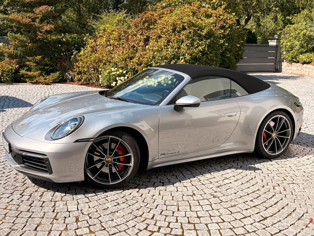Image of Porsche 992