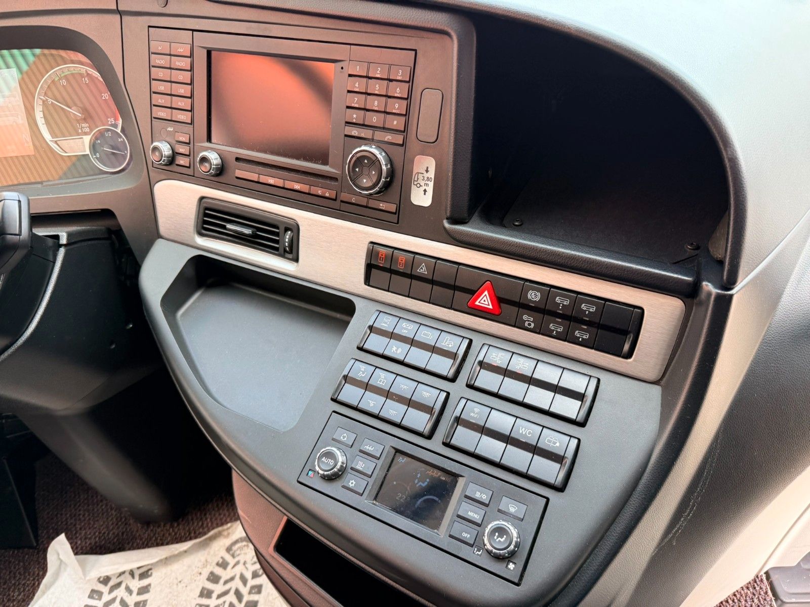 SETRA  2021 - Image 14 of 35