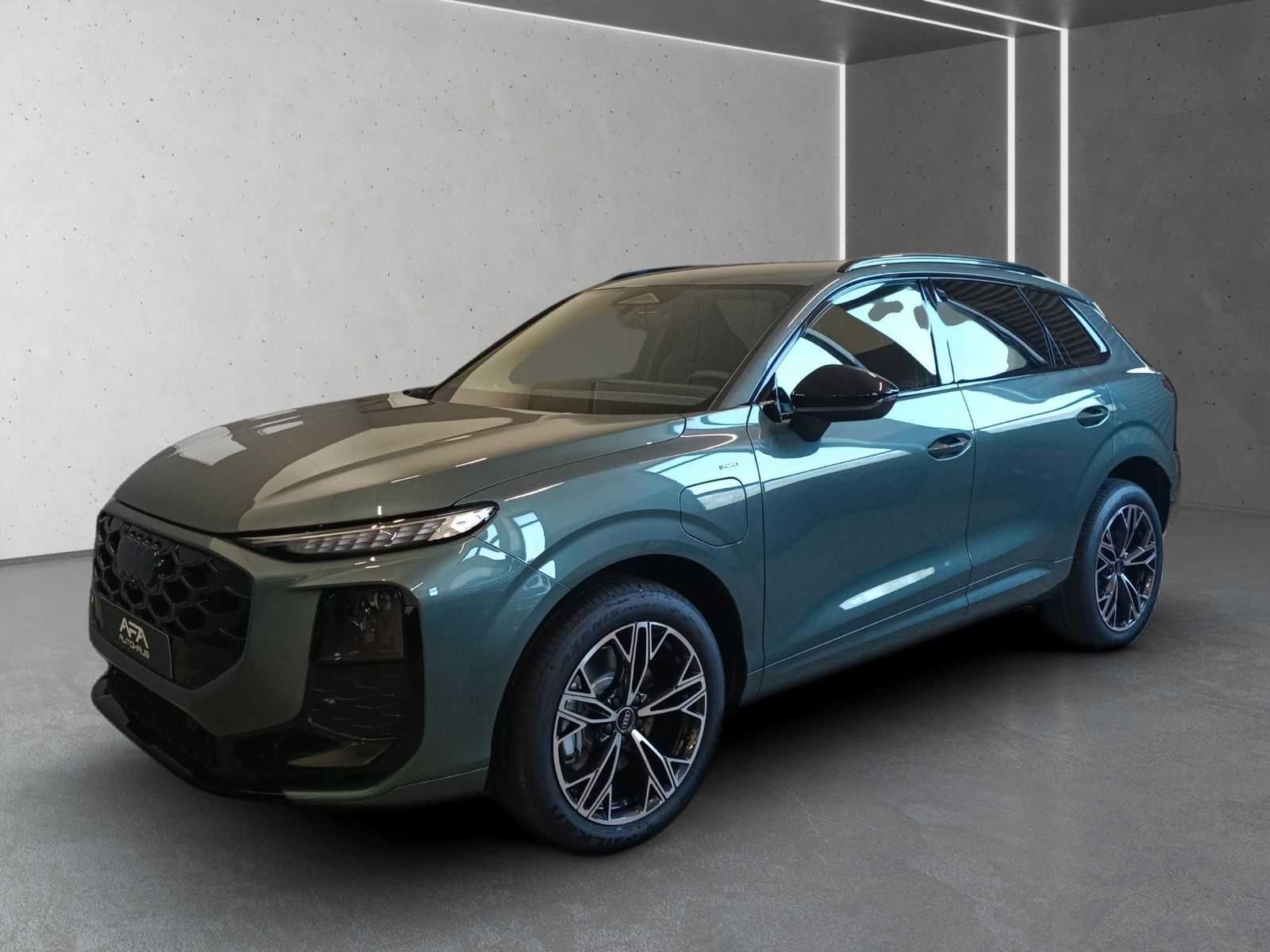 Audi Q3 SUV e-hybrid 200 kW S tronic *AHK*RFK*Klima* foto 2