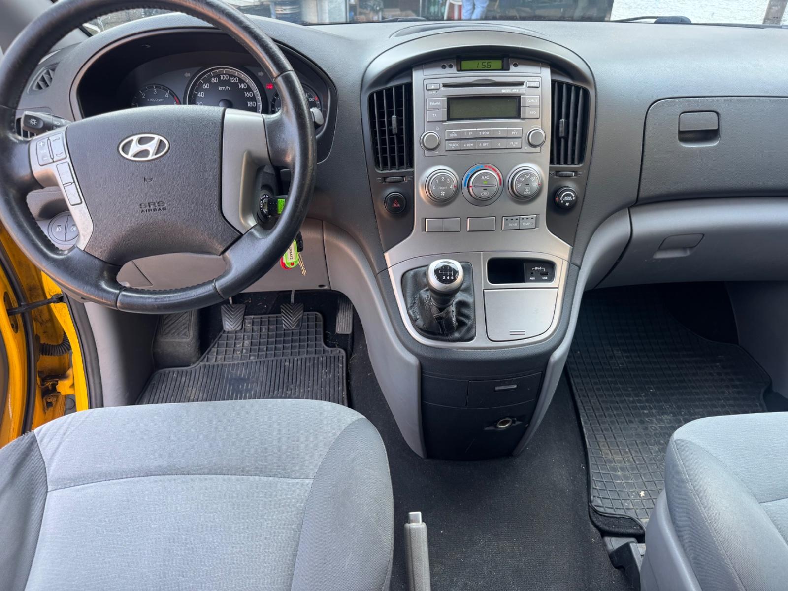 Hyundai H-1 Travel Comfort | 1 hand | 8 Sitzer |