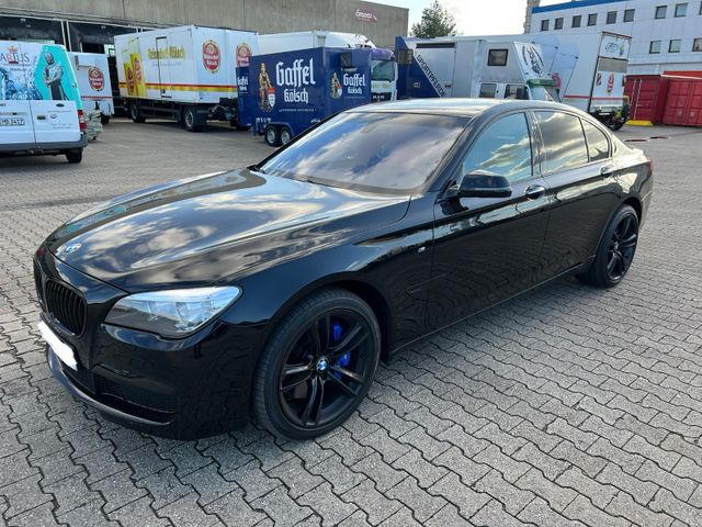 BMW 750d xDrive, 4 x Softclose, TÜV/AU neu!