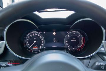 Alfa-Romeo Stelvio - 10