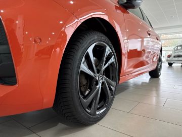 Bild 7 Opel Corsa F GS Line Digitales Cockpit LED Apple CarP