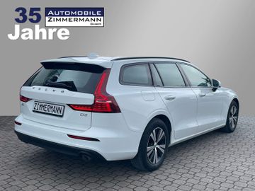 Volvo V60 Kombi Momentum Core*Buisness*CarPlay*1.Hand*