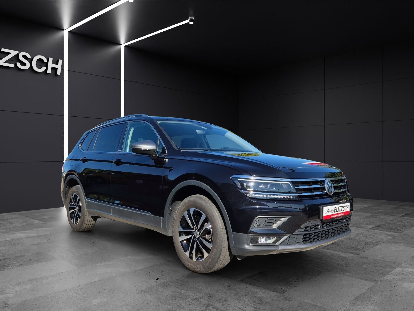 Fahrzeugabbildung Volkswagen Tiguan Allspace TSI United LED Navi ACC PDC SH L