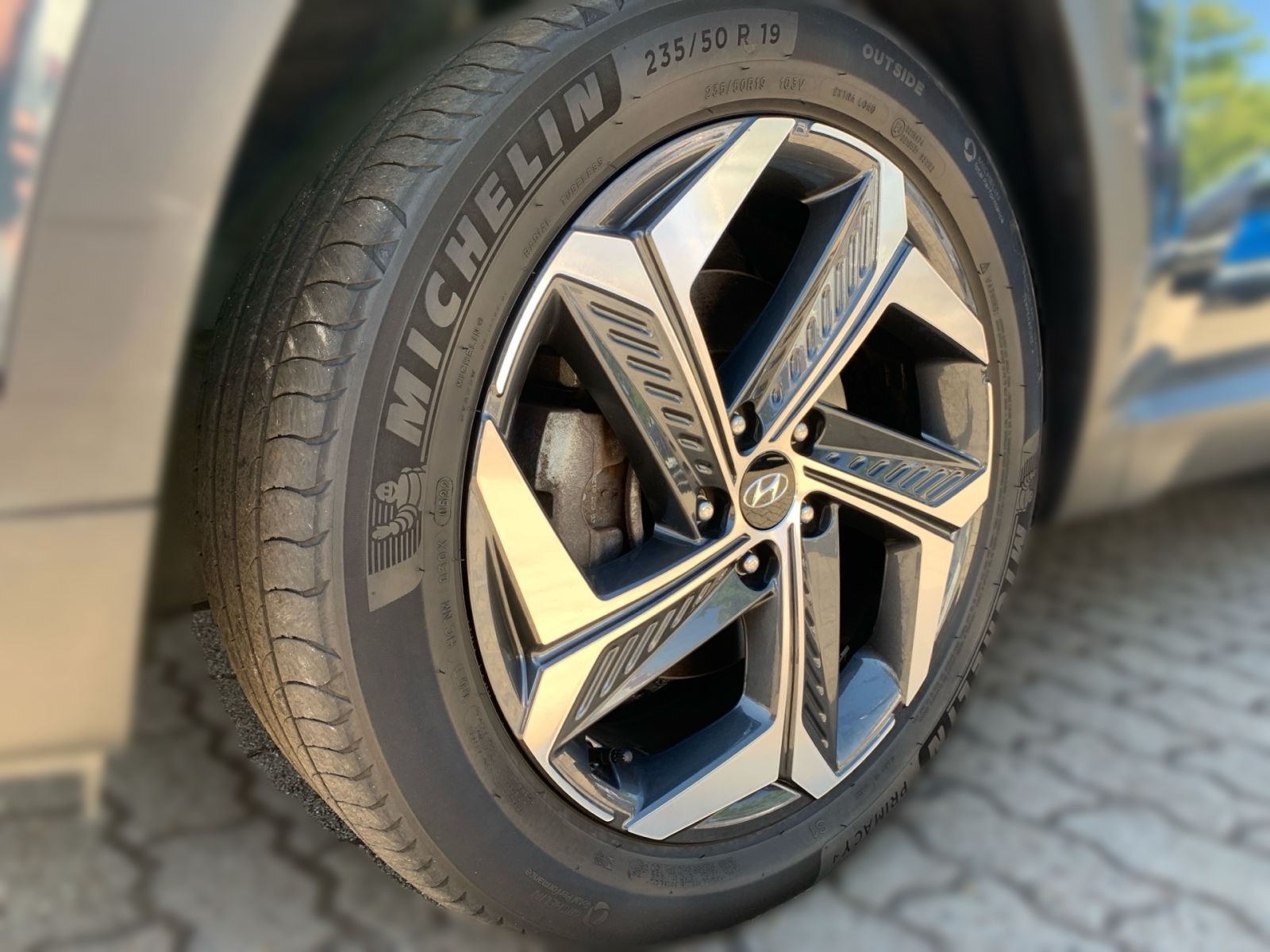 Fahrzeugabbildung Hyundai TUCSON 1.6 T-GDI Trend Plug-In Hybrid 4WD el.HK