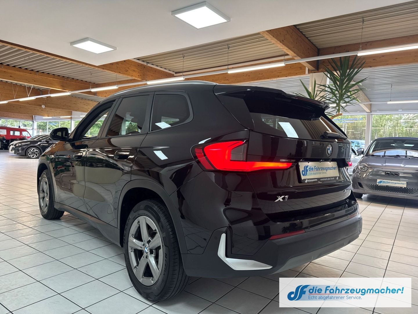 Fahrzeugabbildung BMW X1 xDrive 20 d Park-Assistent Navi Digitales Coc