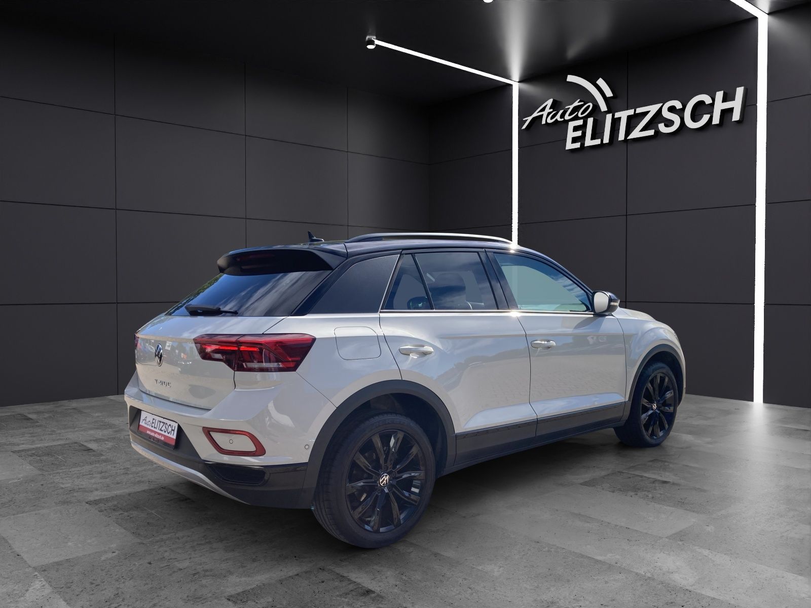 Fahrzeugabbildung Volkswagen T-Roc TSI Style DSG LED AID ACC Park-Assist SH L