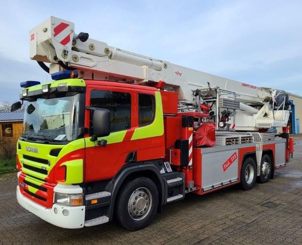 Scania P 420 / 6 x 2 Feuerwehr Bronto Skylift F 38 RL