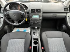 Fahrzeugabbildung Mercedes-Benz A 170 / 2. Hand Automatik Klimaanlage Tempomat