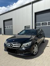 Mercedes-Benz E 500 4MATIC T AVANTGARDE AMG 18 PANO 360 GRAD - gebrauchte Mercedes-Benz E 500 aus dem Jahr 2015