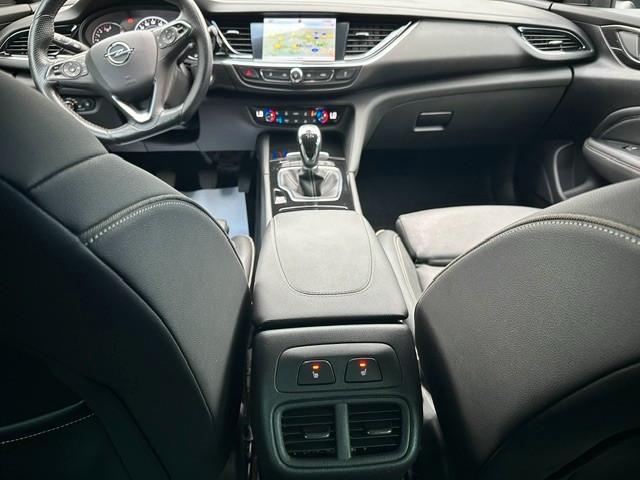 Opel Insignia B Country Tourer Exclusive/Voll-LED/360