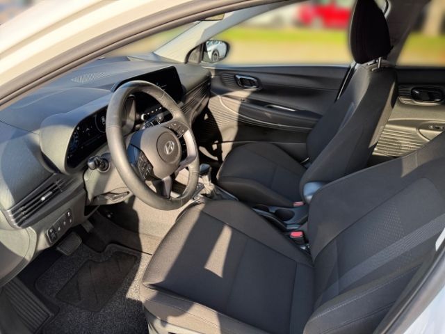 Fahrzeugabbildung Hyundai i20 1.0 T-Gdi 48V DCT Prime +KLIMA+NAVI+RFK+PDC+