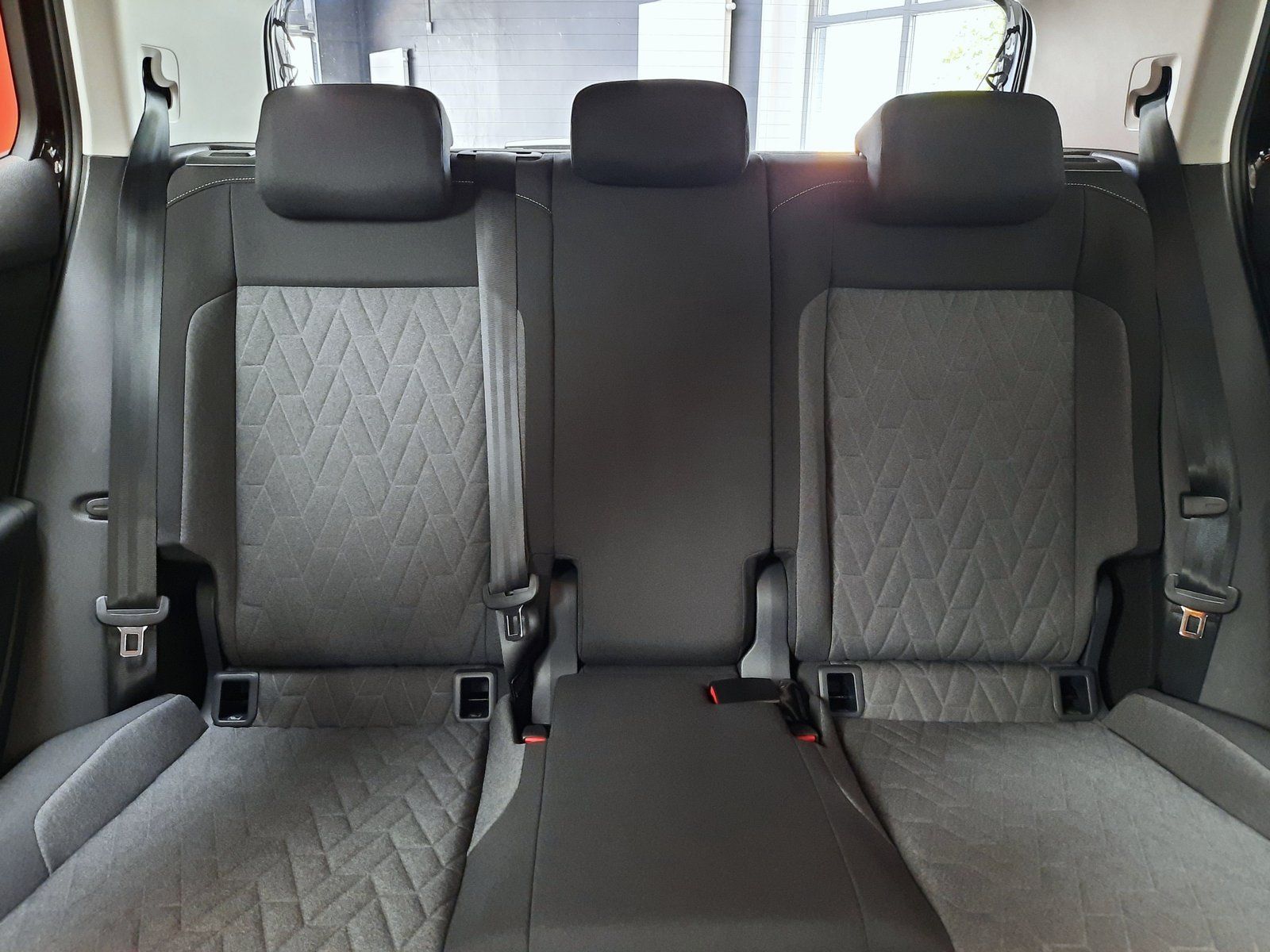 Fahrzeugabbildung Volkswagen T-Cross TSI Life *Navi*Cam*LED*PDC*Sitzhzg*AppC*