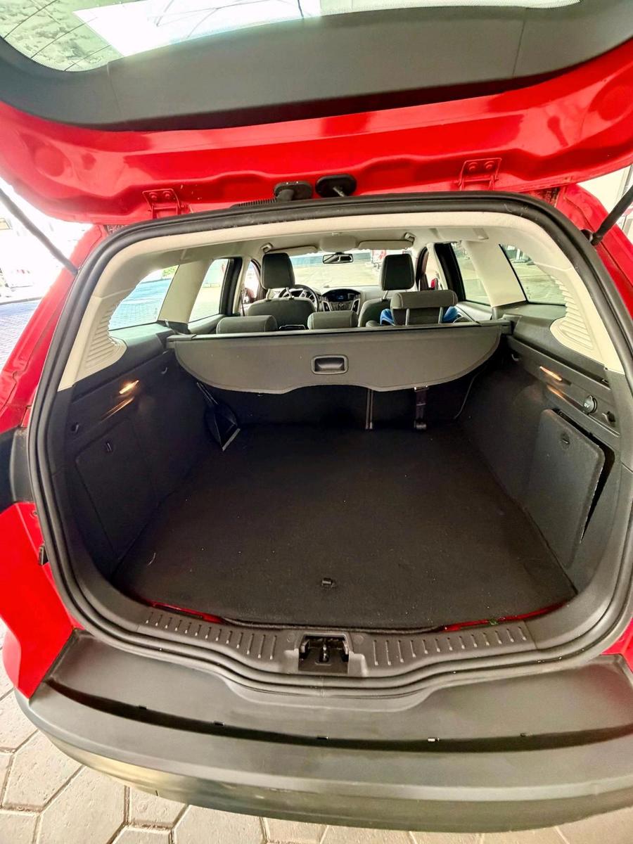 Ford Focus 2014 — photo 12