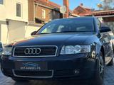 Audi A4 2.0 Avant,Klimaauto,1 Hand,HU/01-2027 - Audi A4 aus 2004: Kombi
