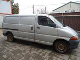 Toyota Hiace long d4d - Toyota Hiace aus 2003