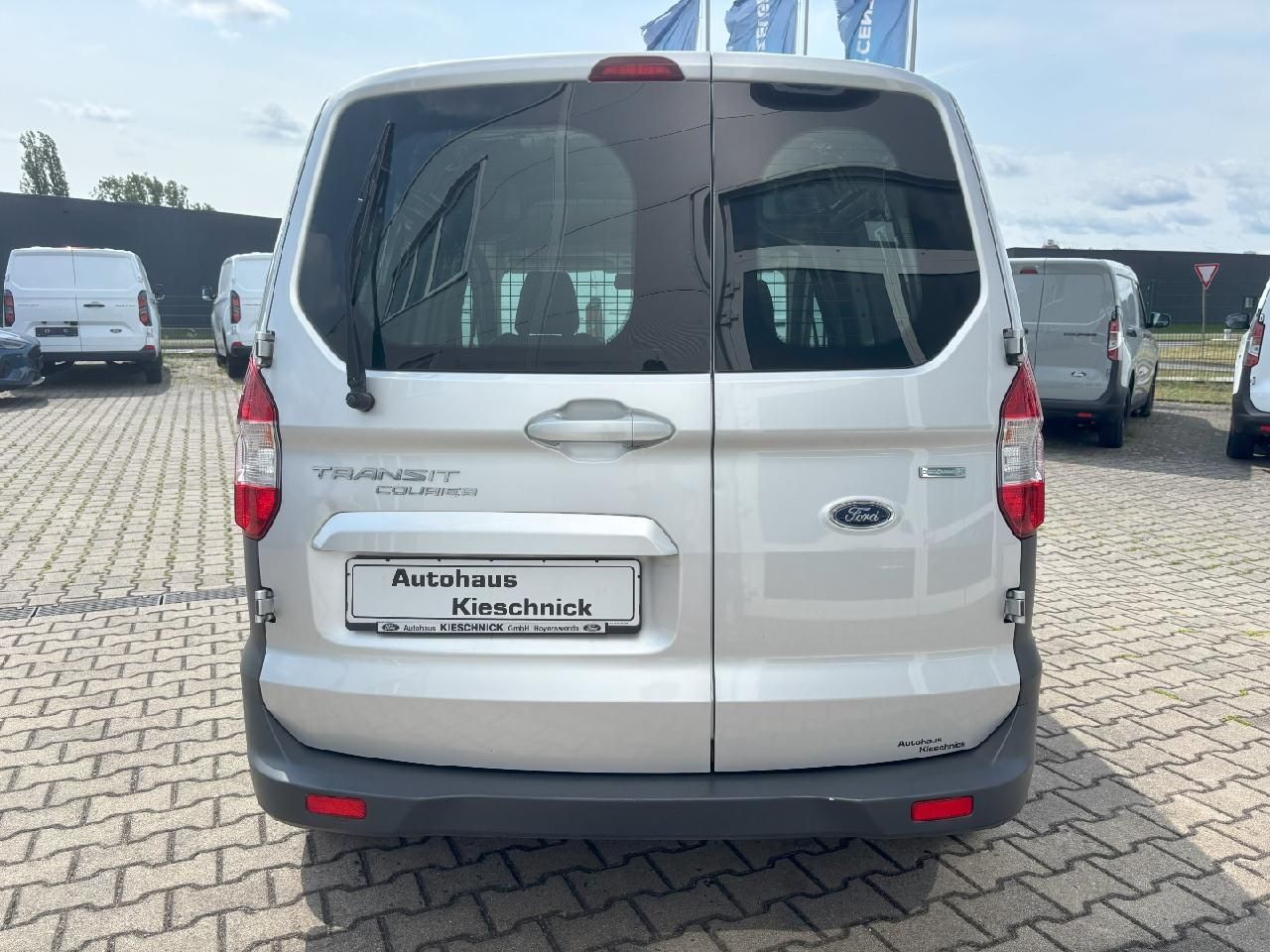 Fahrzeugabbildung Ford Transit Courier Trend