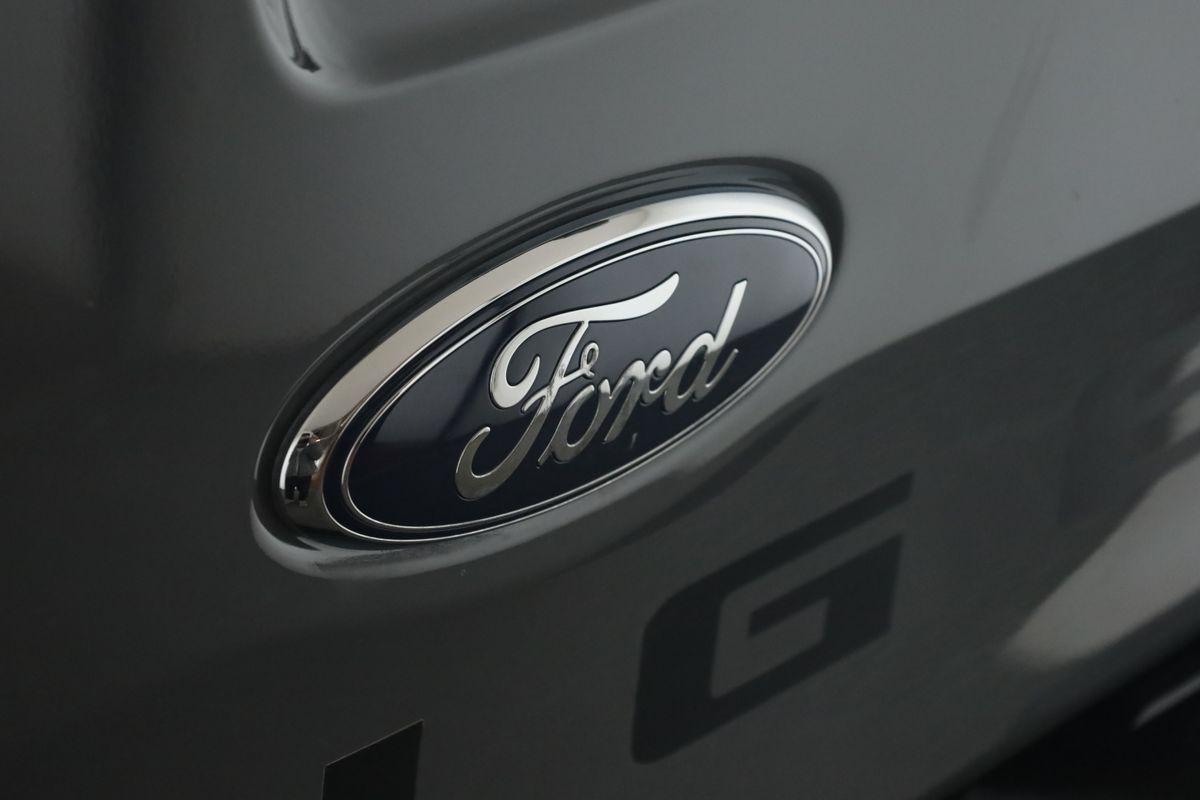 Ford Ranger Doka 2.0 TDCi Wolftrak Navi SHZ PDC AHK