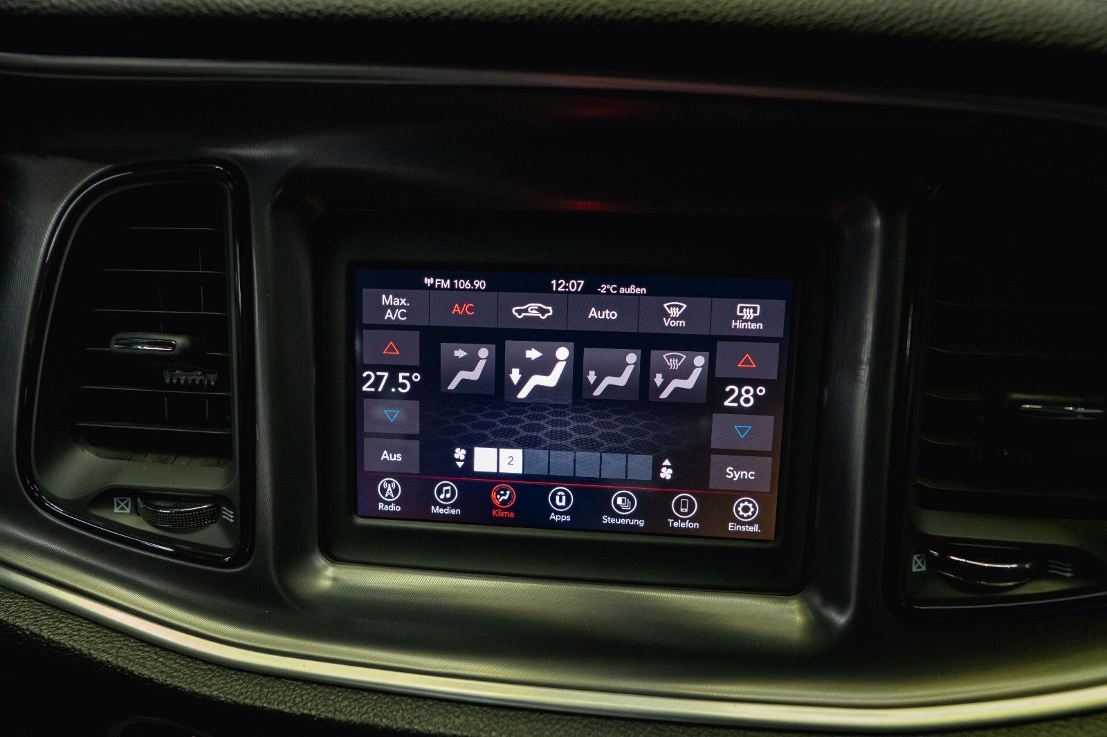 Fahrzeugabbildung Dodge Challenger 5.7 V8 R/T SRT Style Performance*LED*