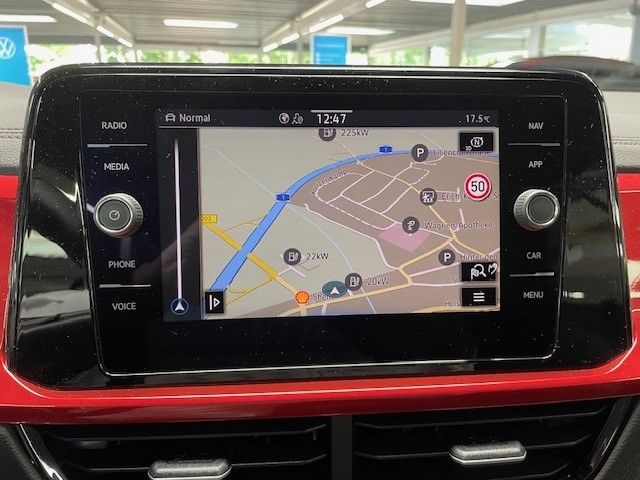 Fahrzeugabbildung Volkswagen T-Roc Cabriolet R-Line 1.5 TSI DSG Sportpaket Na
