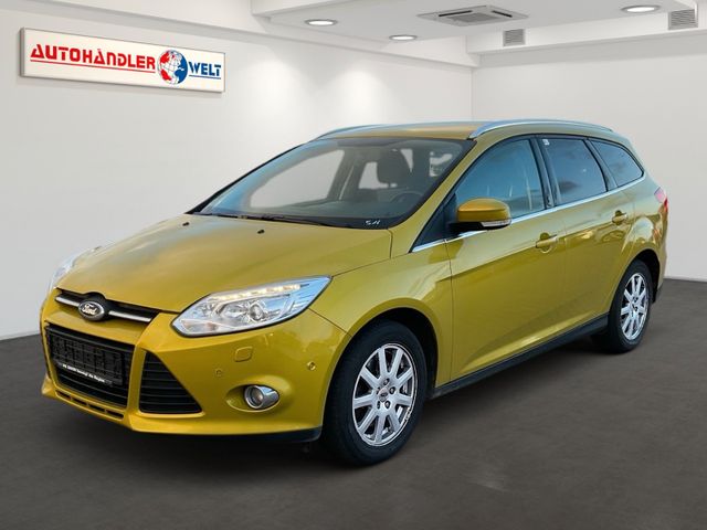 Ford Focus Titanium 1.6 EB Xenon PDC AHK