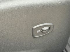 Fahrzeugabbildung Megane III Limited 1.2 TCe 115 nur 5000 km!!