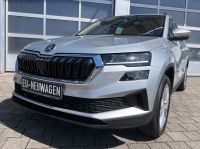 SKODA Karoq 1.5 TSI DSG SHZ TEMP AHK KAM LED 5J GAR bei Autohaus Landmann & Maier OHG