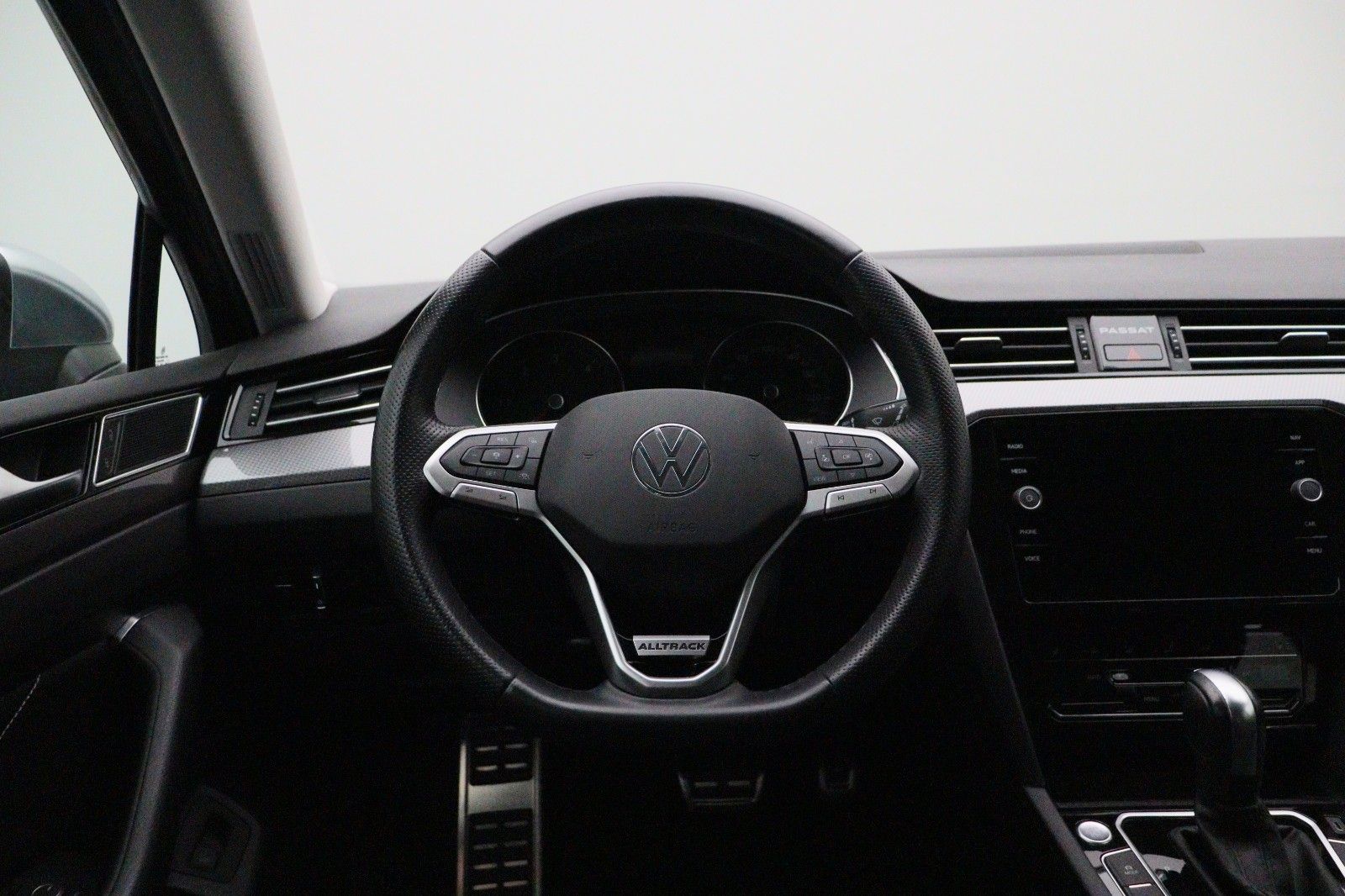 Fahrzeugabbildung Volkswagen Passat Variant 2.0 Alltrack NAVI ACC LED STHZ