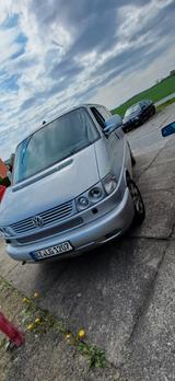 Volkswagen T4 Caravelle 2,5-l-Otto !Business! syncro - silberne Volkswagen T4 Caravelle