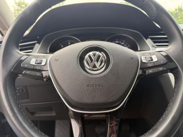 Volkswagen Passat Variant - 8