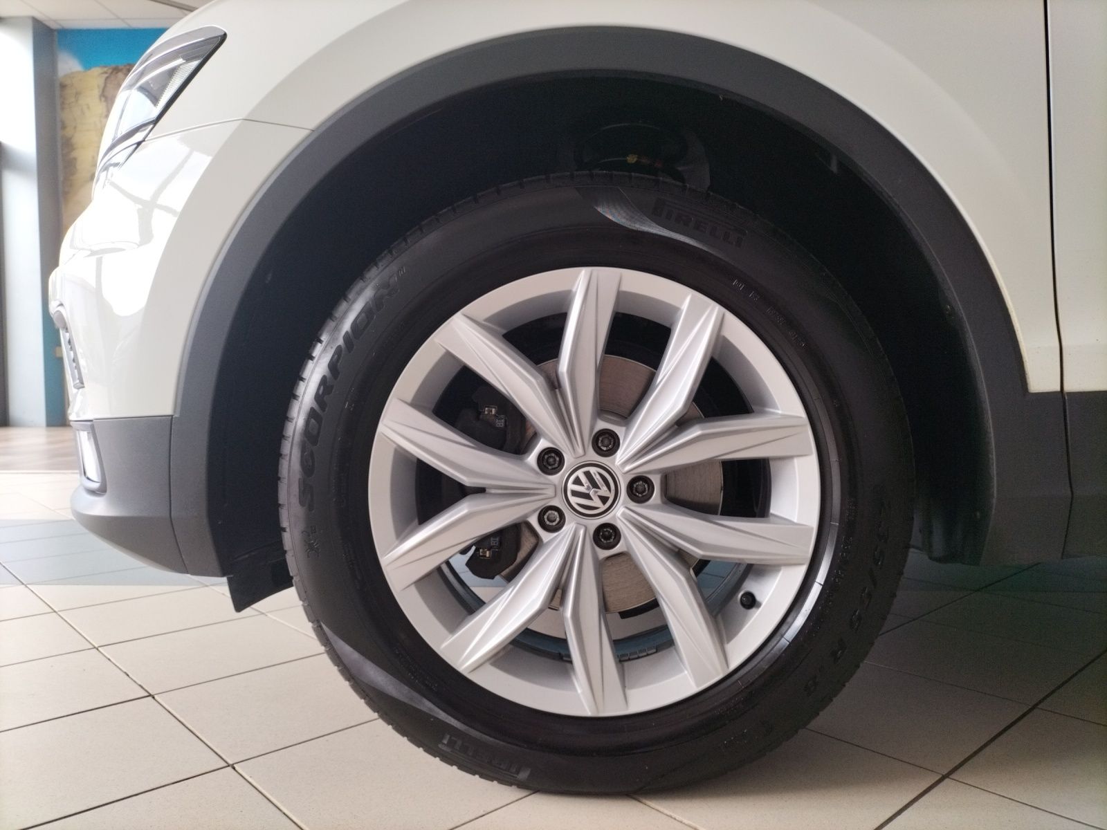 Fahrzeugabbildung Volkswagen Tiguan Allspace Highline 4M TDI DSG LED ACC AHK