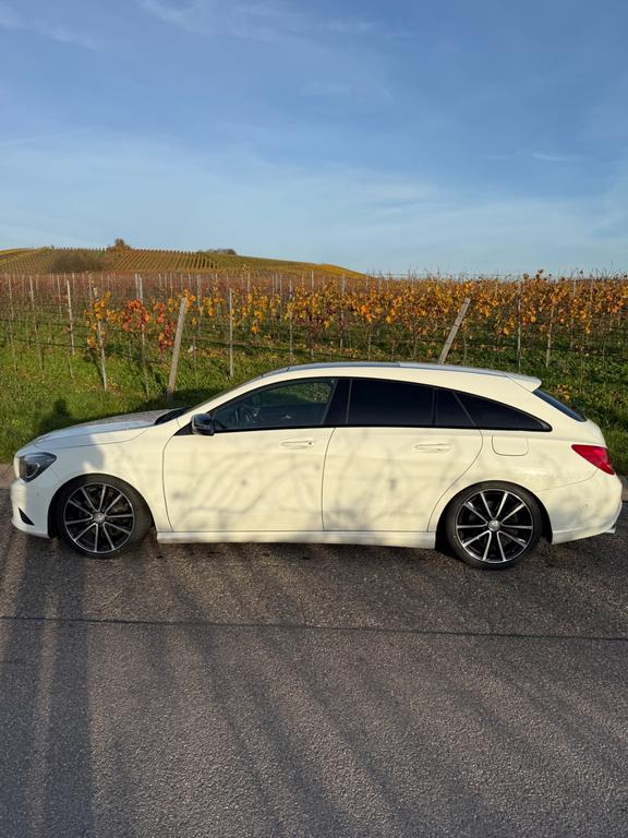Mercedes-Benz CLA 220 Shooting Brake