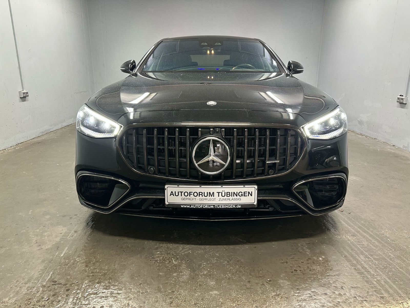 Fahrzeugabbildung Mercedes-Benz S 63 E Performance L *KERAMIK*PANO*TV*MASSAGE*