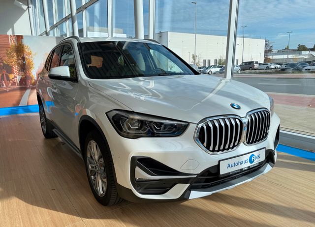 BMW X1 sDrive18i xLine Leder Panorama Kamera DAB LED